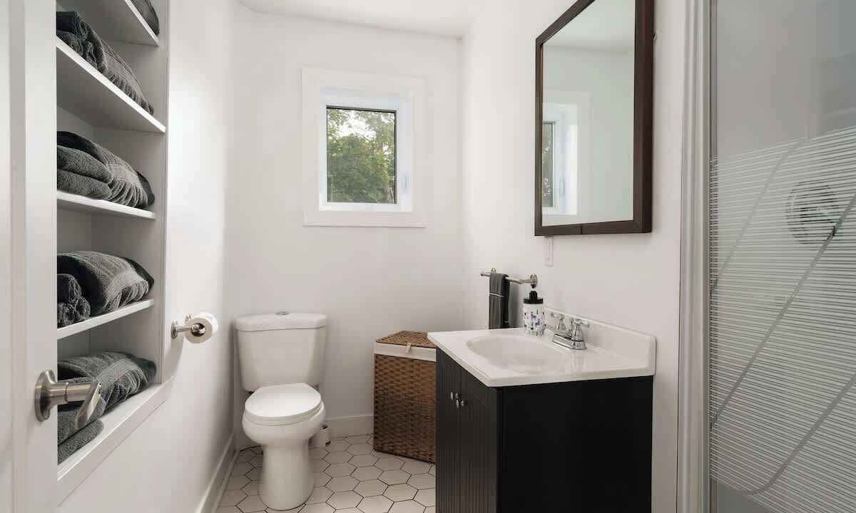 Photo of Bathroom in Saint-Leonard-de-Portneuf