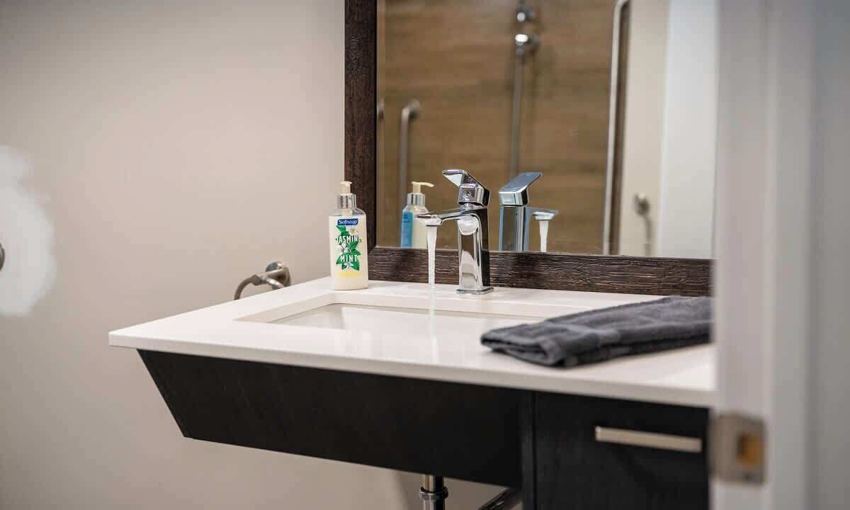 Photo of Bathroom in Saint-Leonard-de-Portneuf