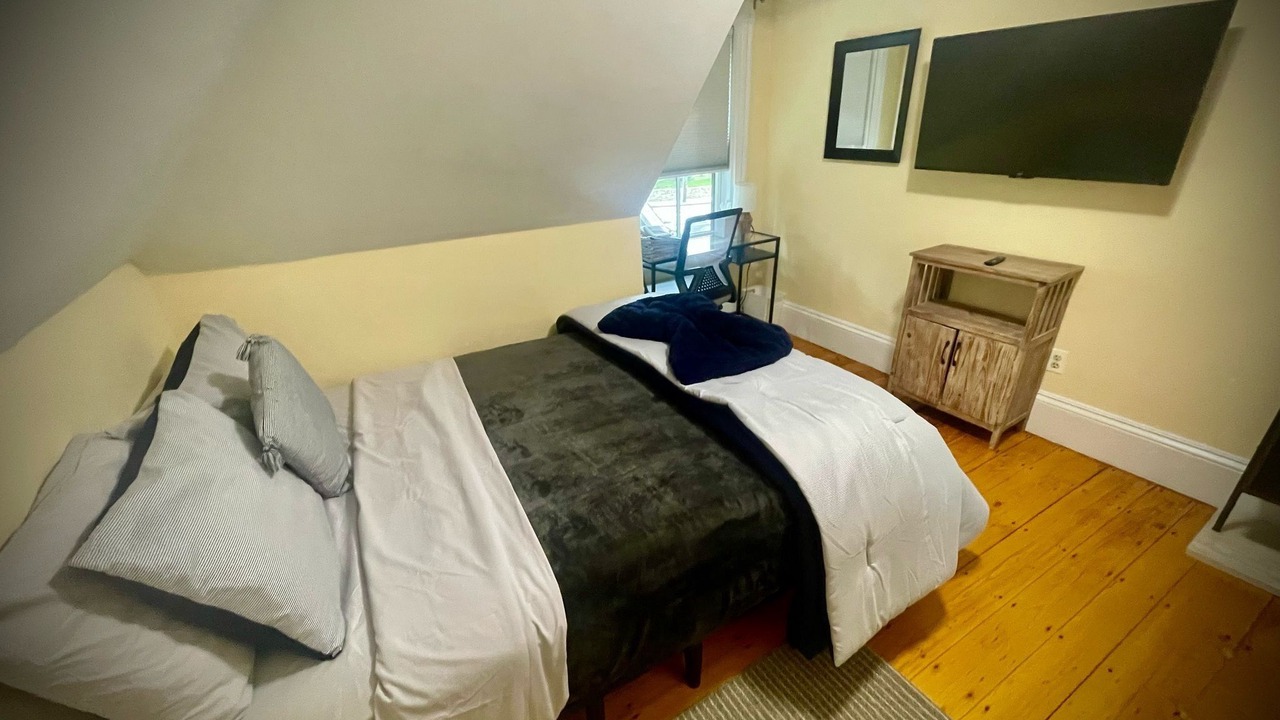 Photo of Bedroom in Egleston Square
