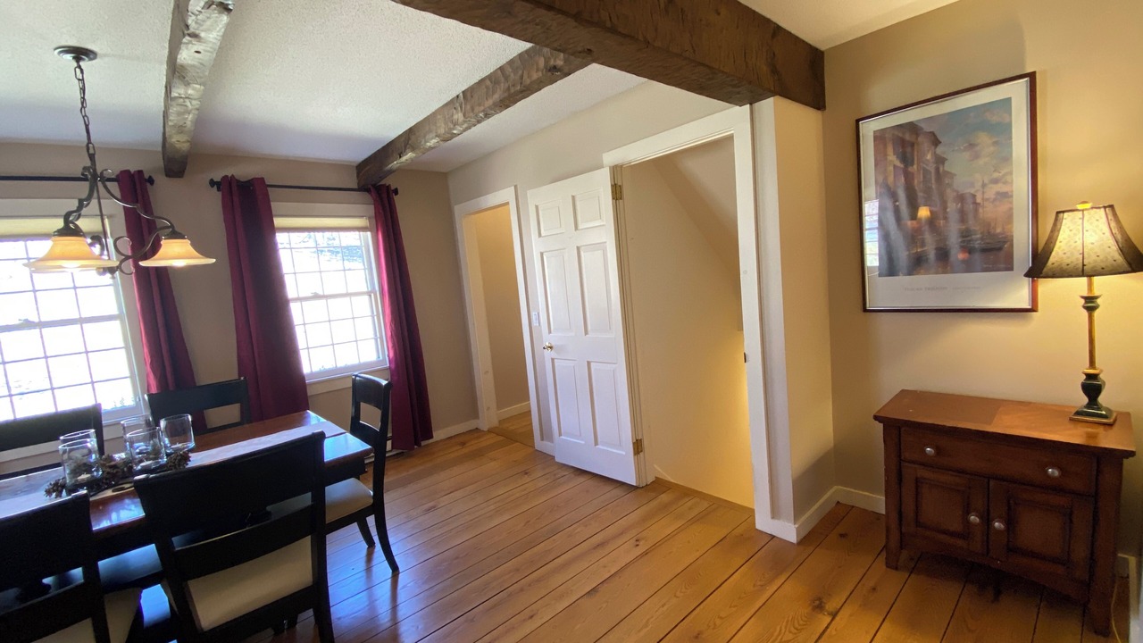 Photo of Livingroom in Danbury