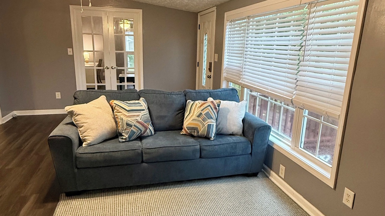 Photo of Livingroom in Newport