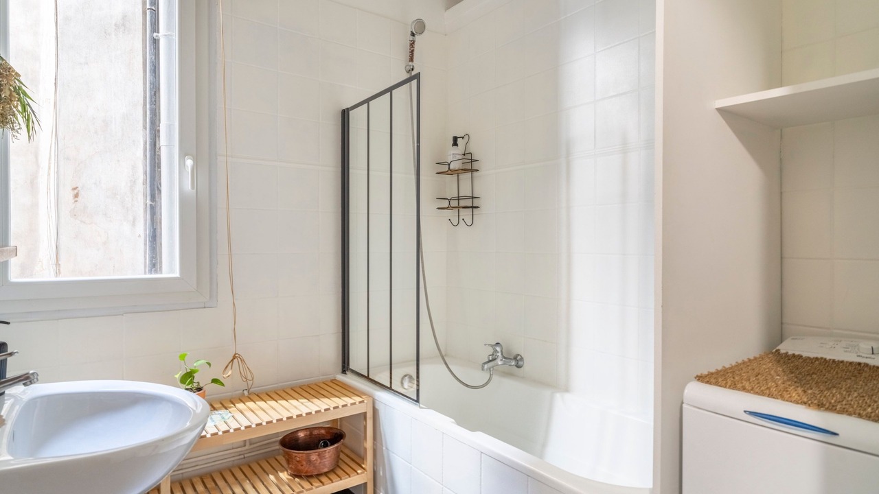 Photo of Bathroom in 6th Arrondissement