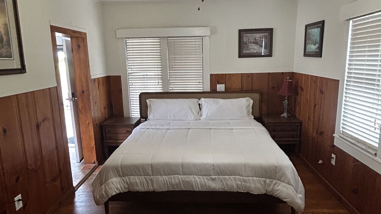 Photo of Bedroom in Cookson