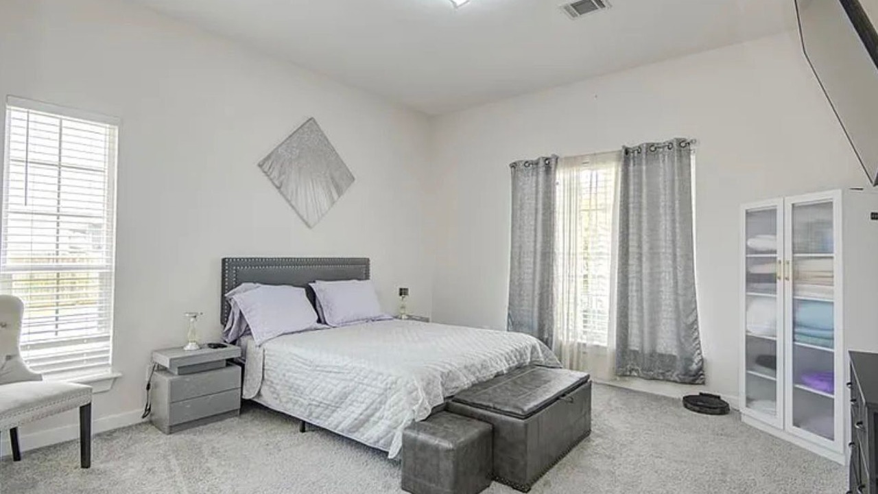 Photo of Bedroom in Cleveland
