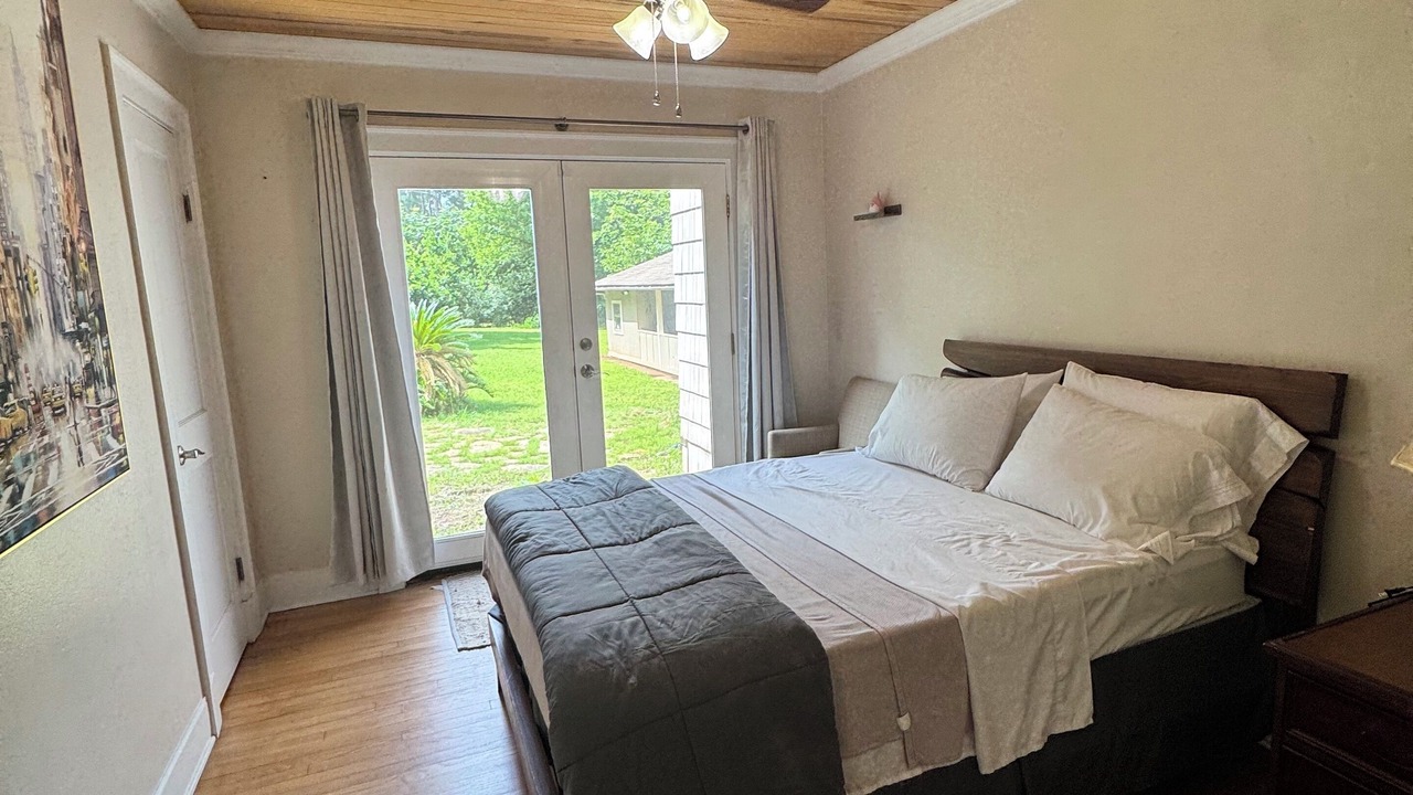 Photo of Bedroom in Nacogdoches