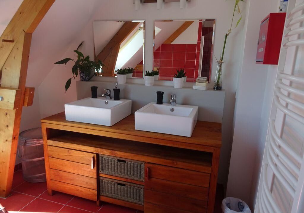 Photo of Bathroom in Thorigne-Fouillard