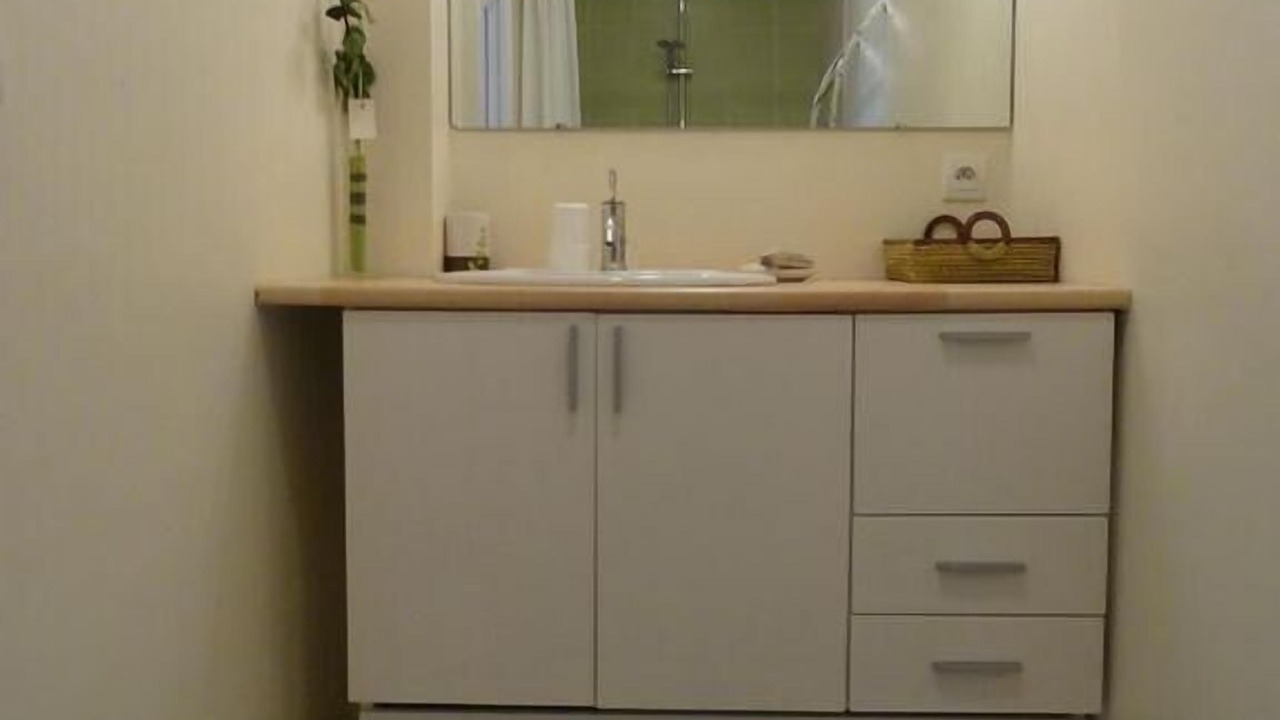 Photo of Bathroom in Thorigne-Fouillard