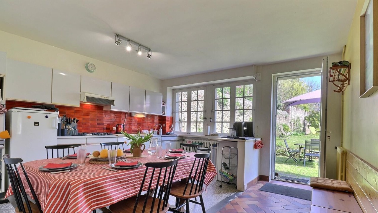 Photo of Kitchen in Saint-Briac-sur-Mer