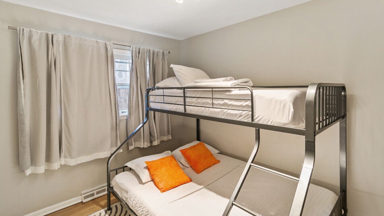Photo of Bedroom in Libertyville