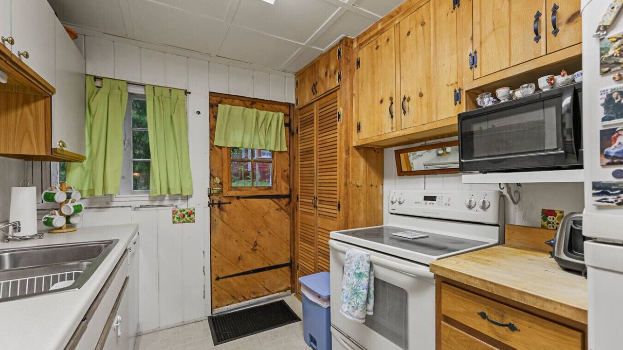 Photo of Others in Lenox Dale