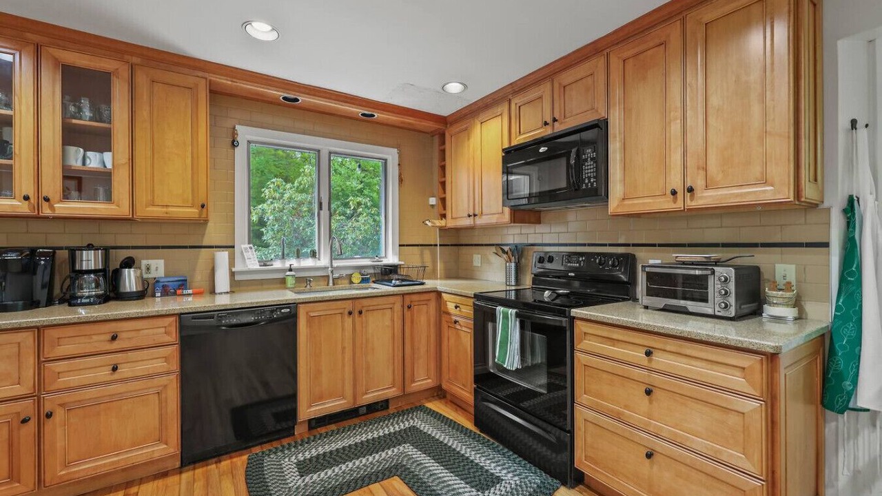 Photo of Kitchen in Housatonic