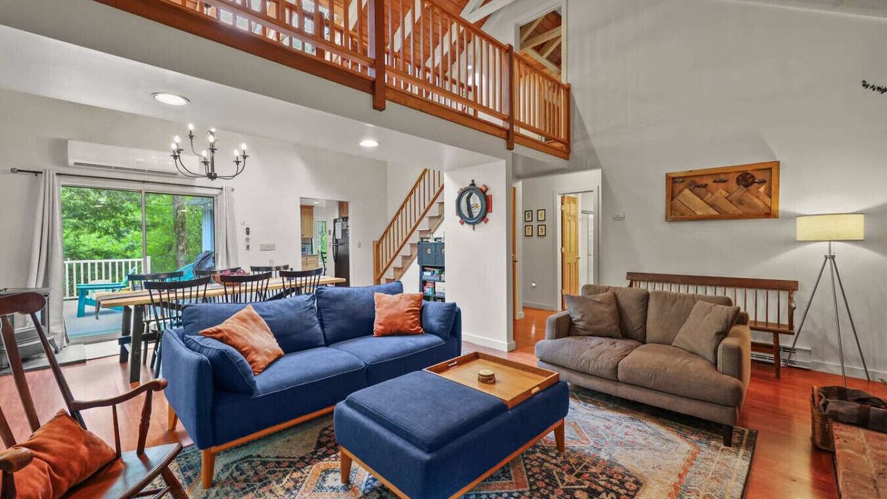 Photo of Bedroom in Housatonic