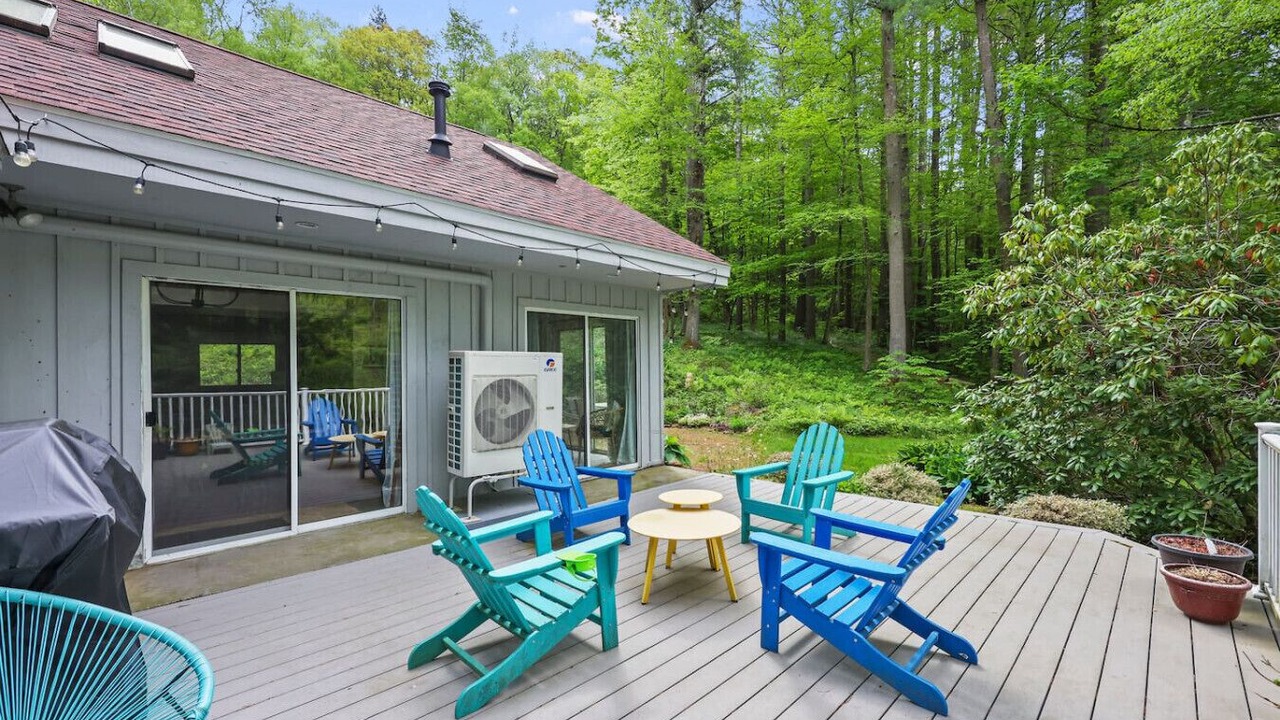 Photo of Outdoor in Housatonic