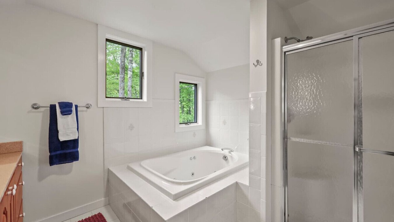 Photo of Bathroom in Housatonic