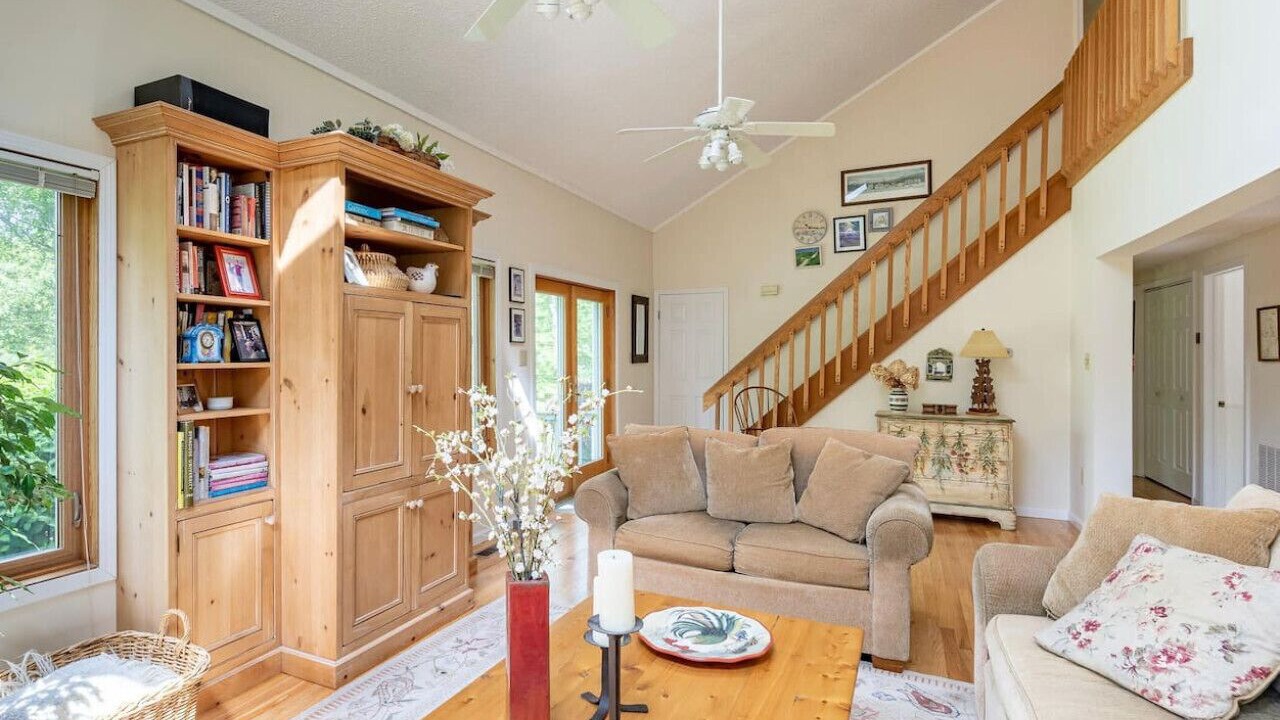 Photo of Bedroom in Monterey