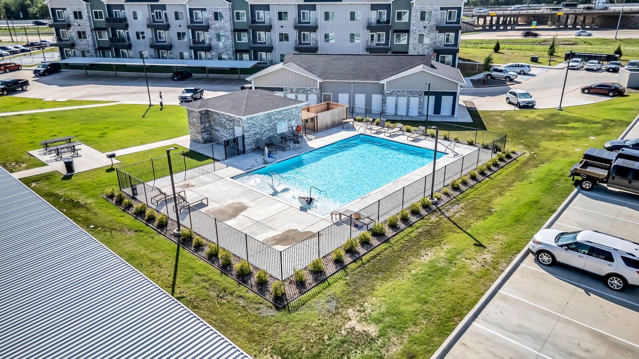 Photo of Outdoor in Lacy-Lakeview
