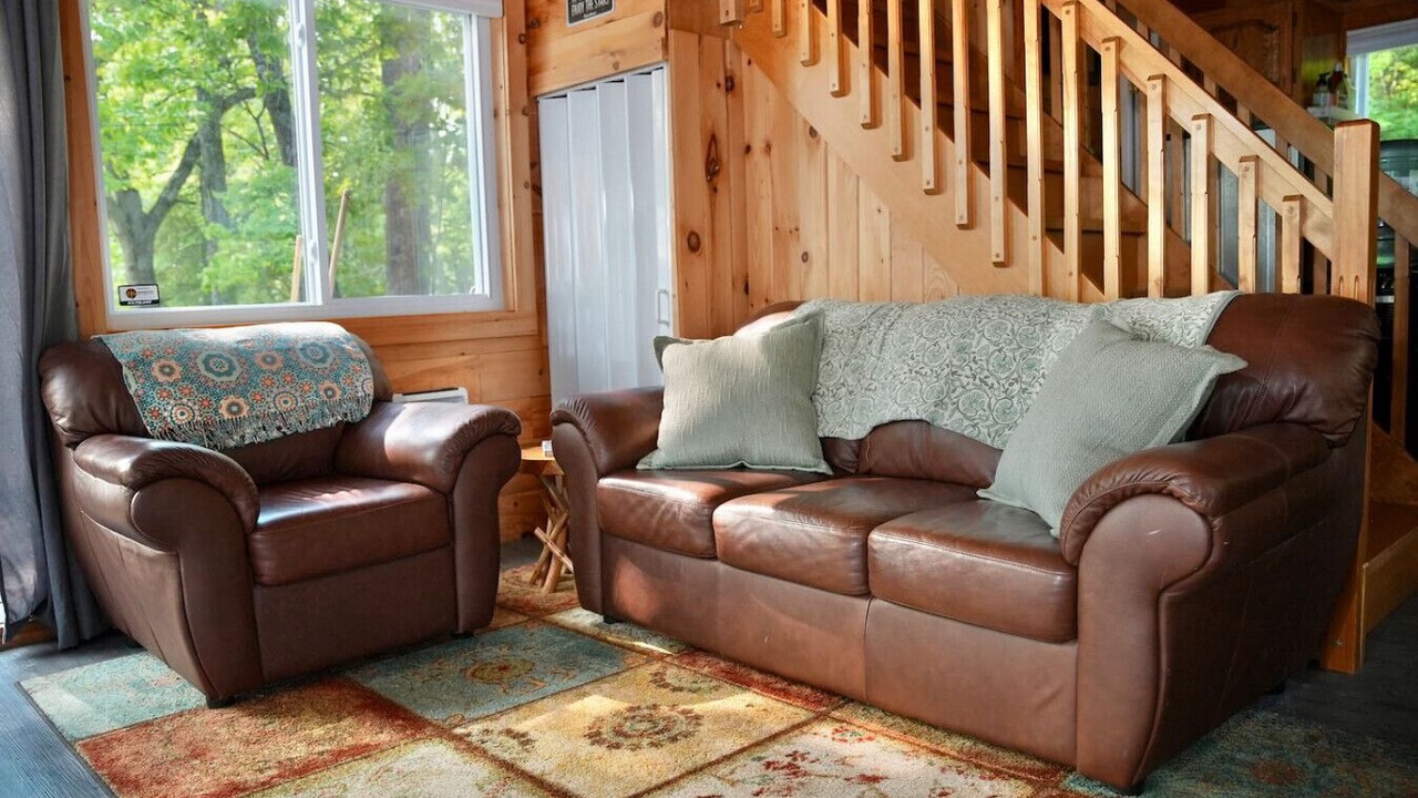 Photo of Livingroom in Mansfield-et-Pontefract