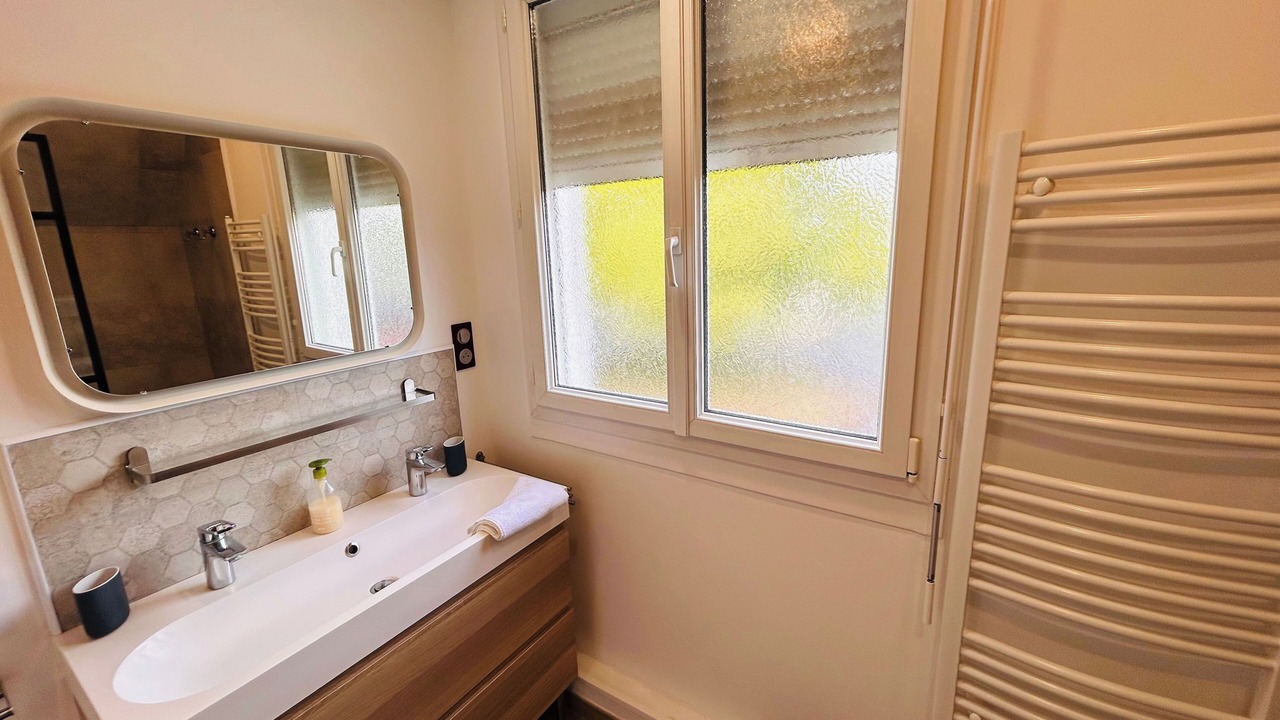 Photo of Bathroom in Reims
