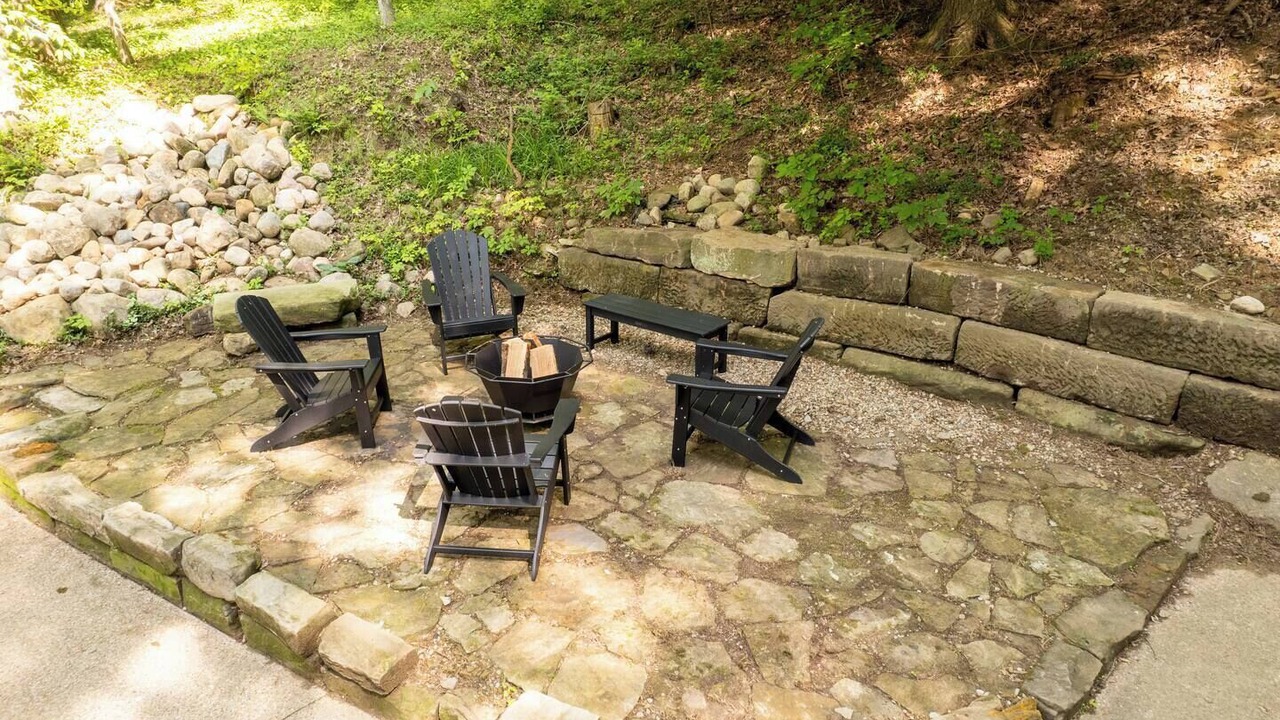 Photo of Others in Perrysville