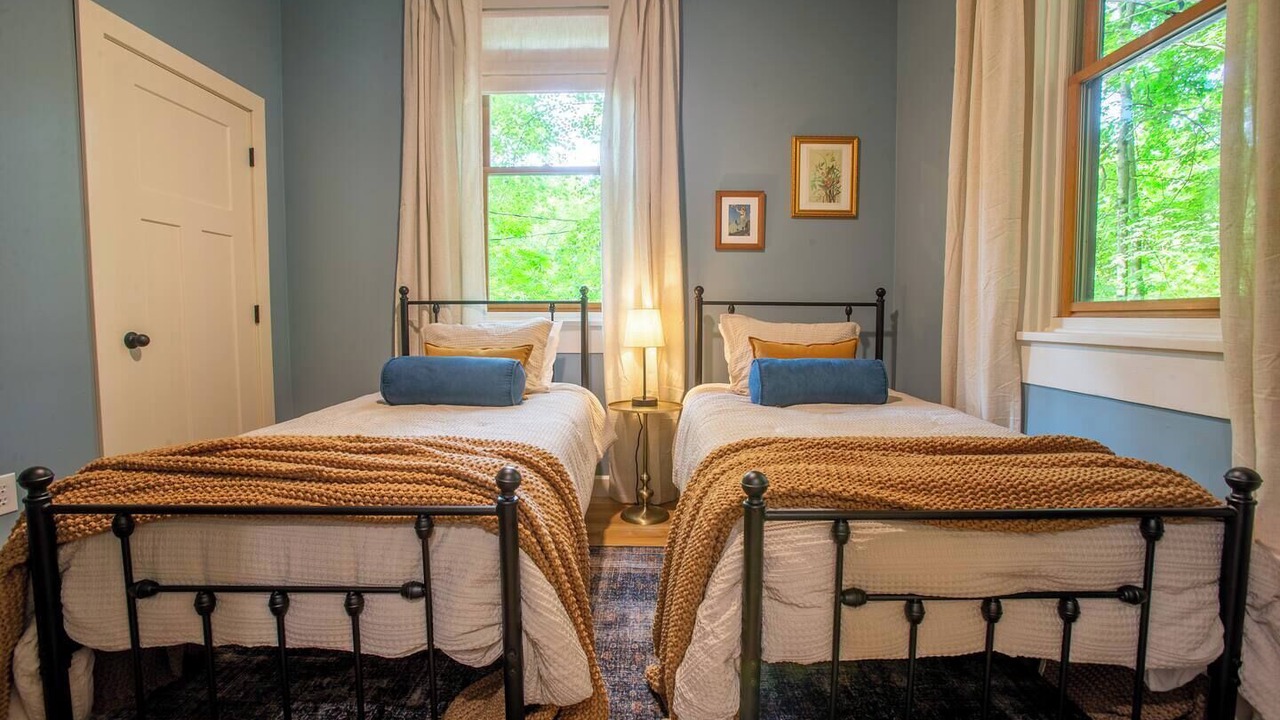 Photo of Others in Perrysville