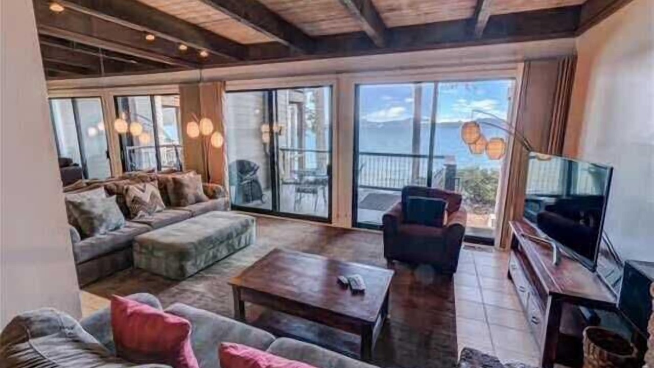 Photo of Livingroom in Brockway