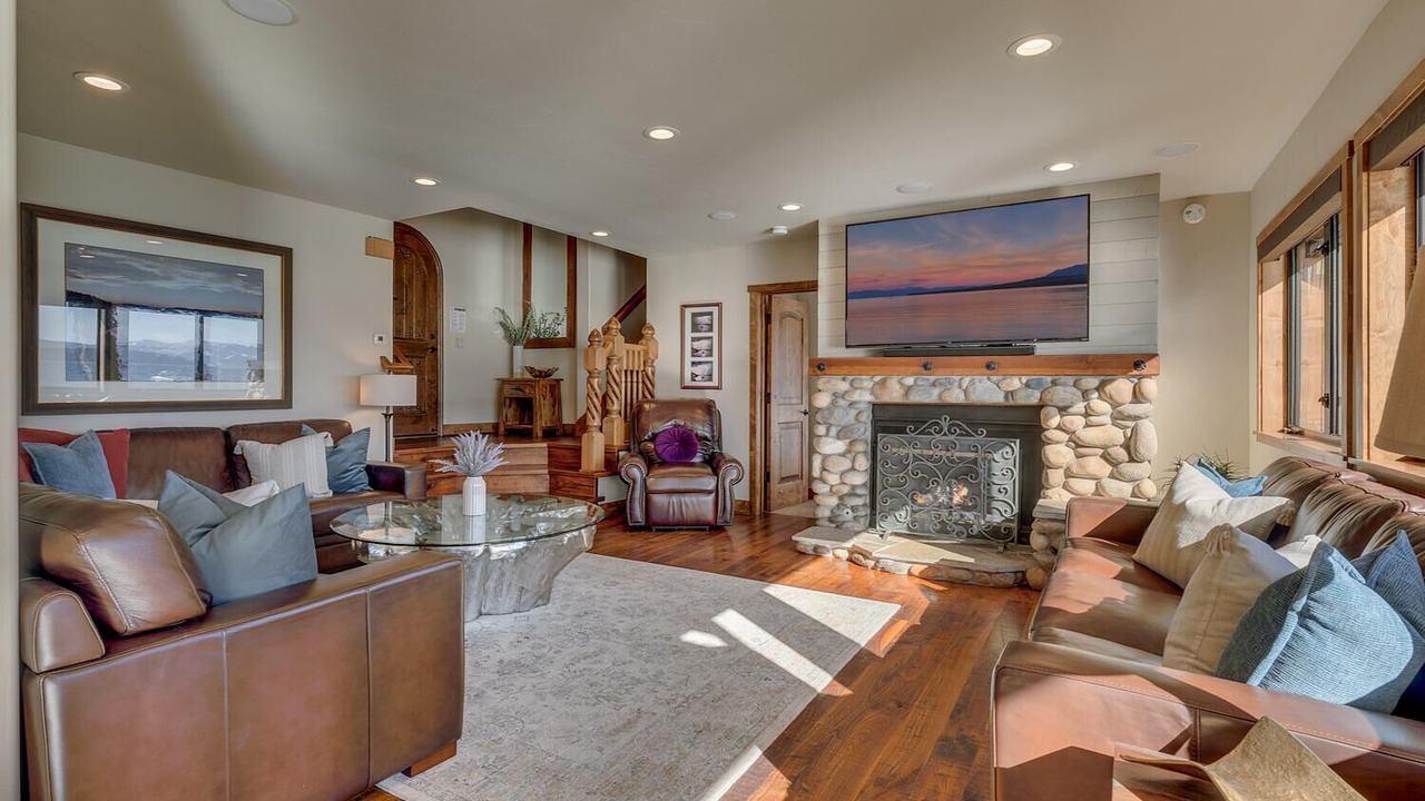 Photo of Livingroom in Tahoe Vista