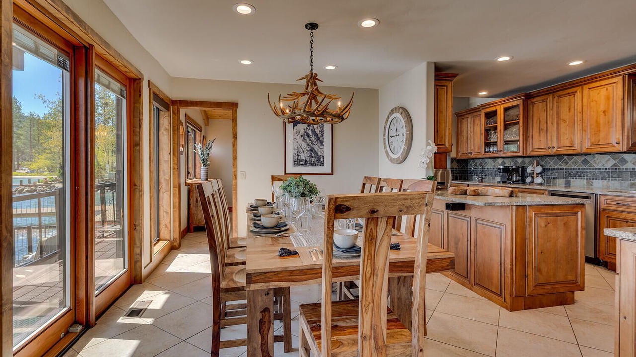 Photo of Livingroom in Tahoe Vista