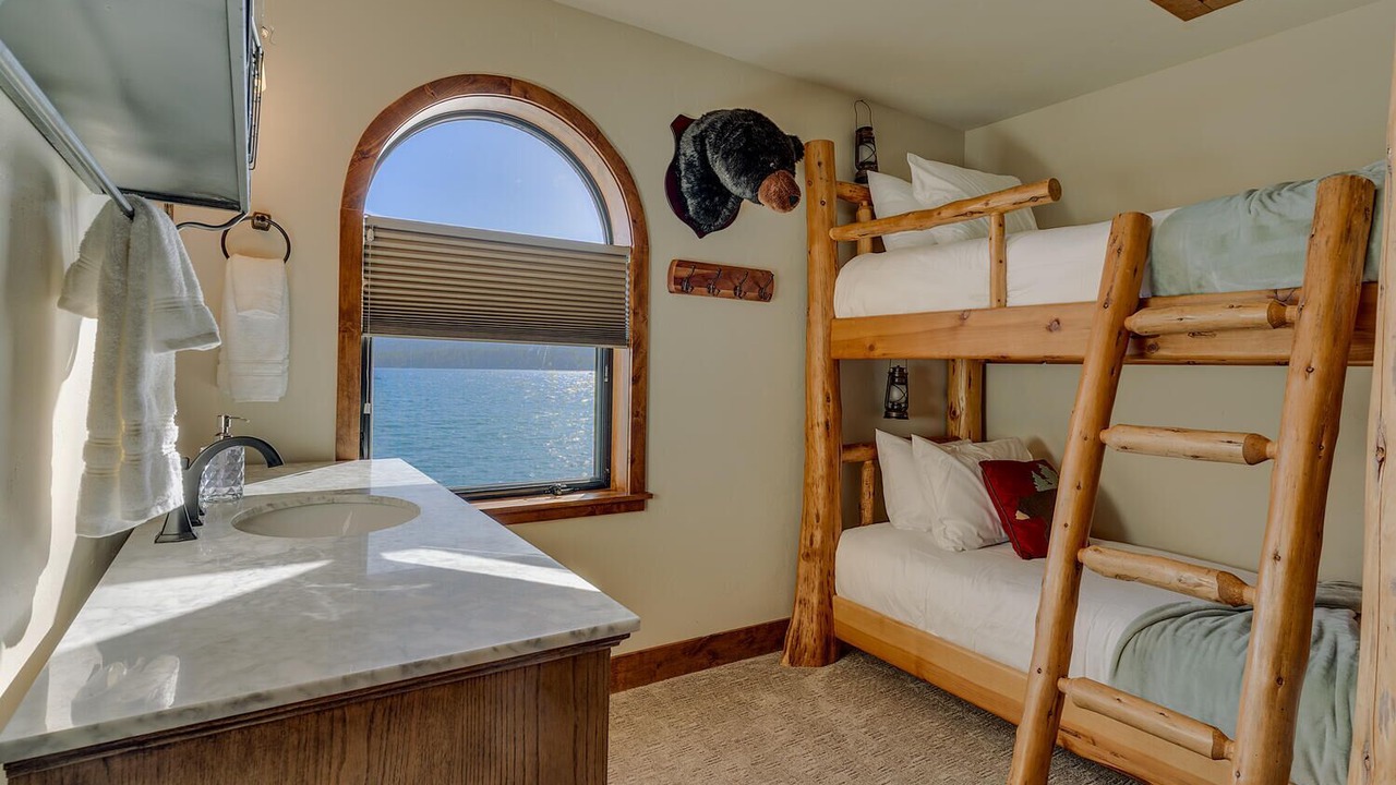 Photo of Others in Tahoe Vista