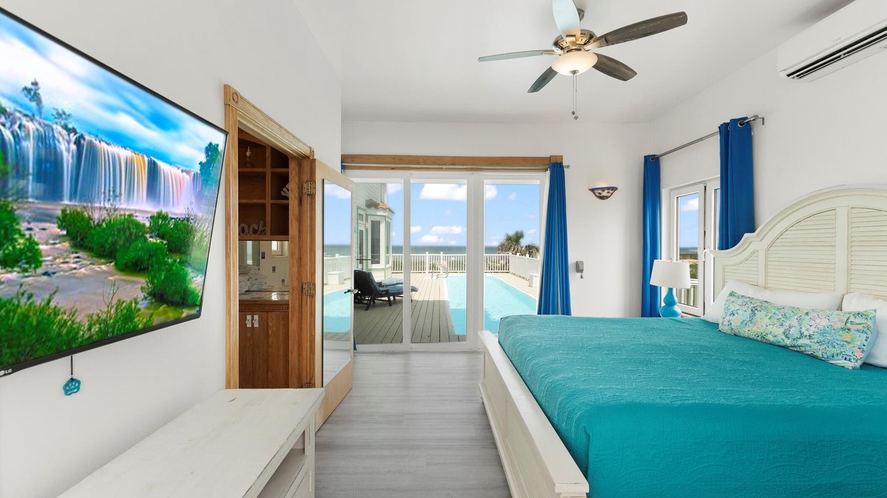 Photo of Bedroom in Marineland Acres