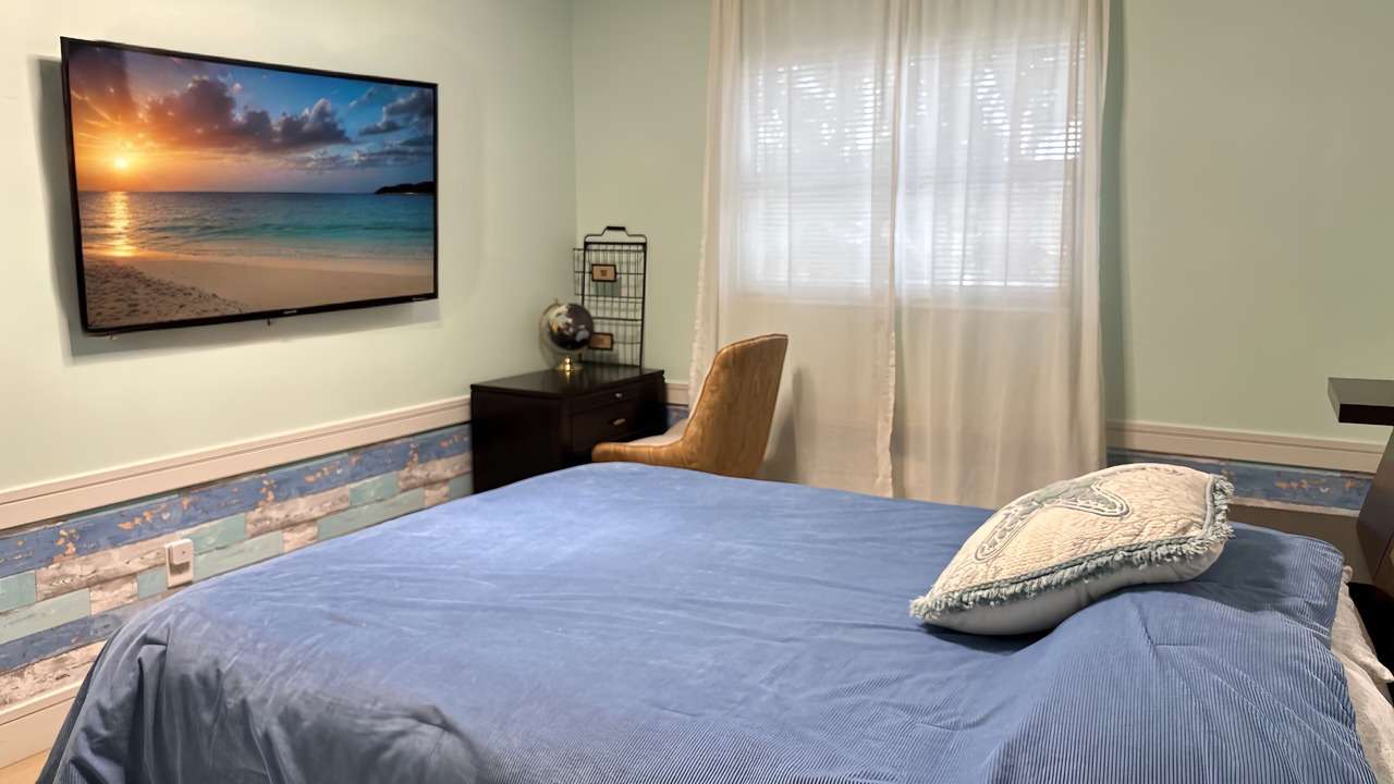 Photo of Bedroom in Cove
