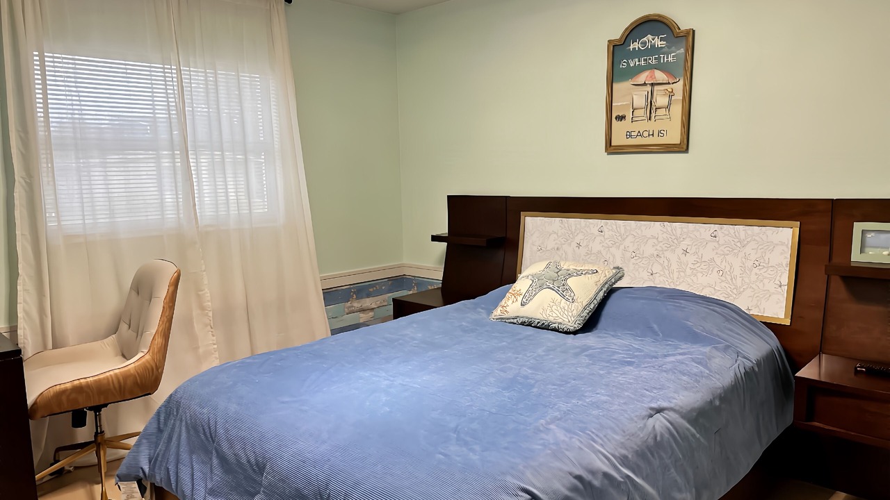 Photo of Bedroom in Cove
