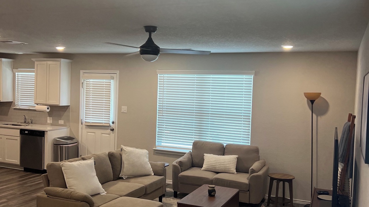 Photo of Livingroom in Converse