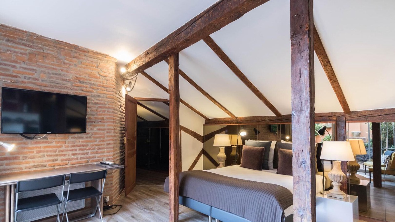 Photo of Bedroom in Saint-Etienne