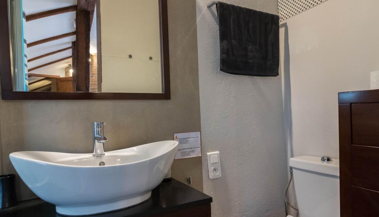 Photo of Bathroom in Saint-Etienne