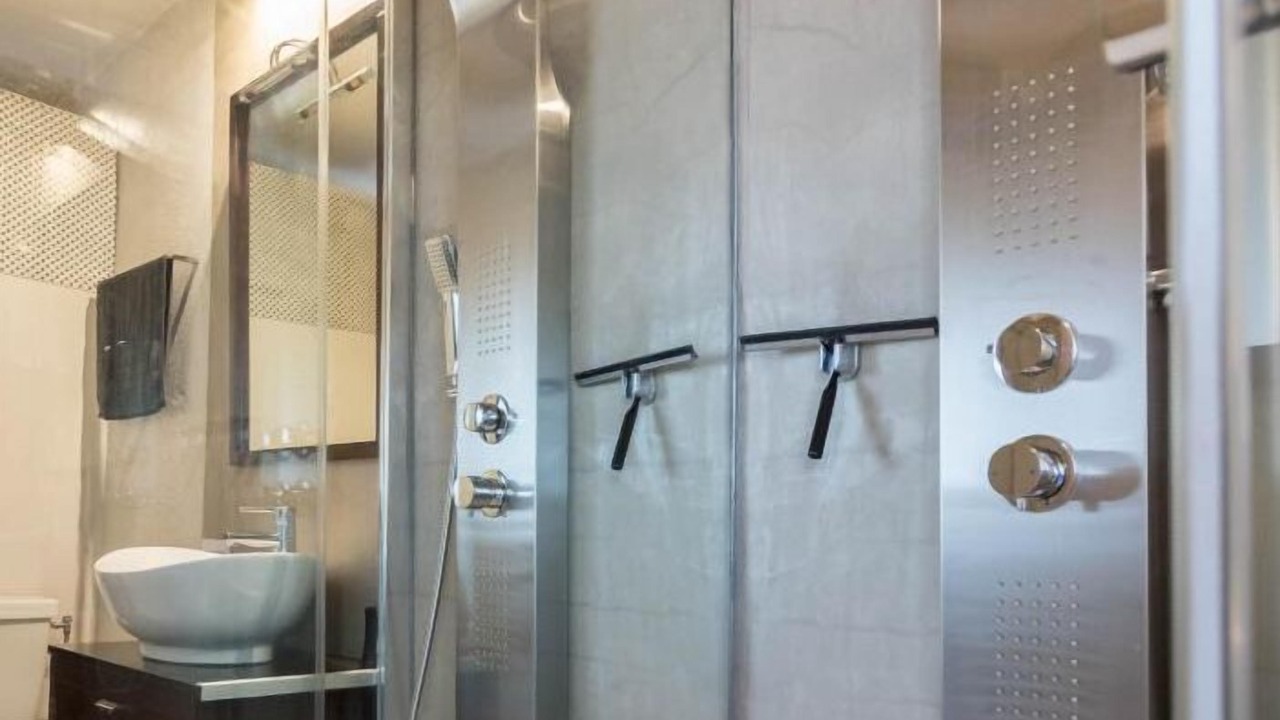 Photo of Bathroom in Saint-Etienne