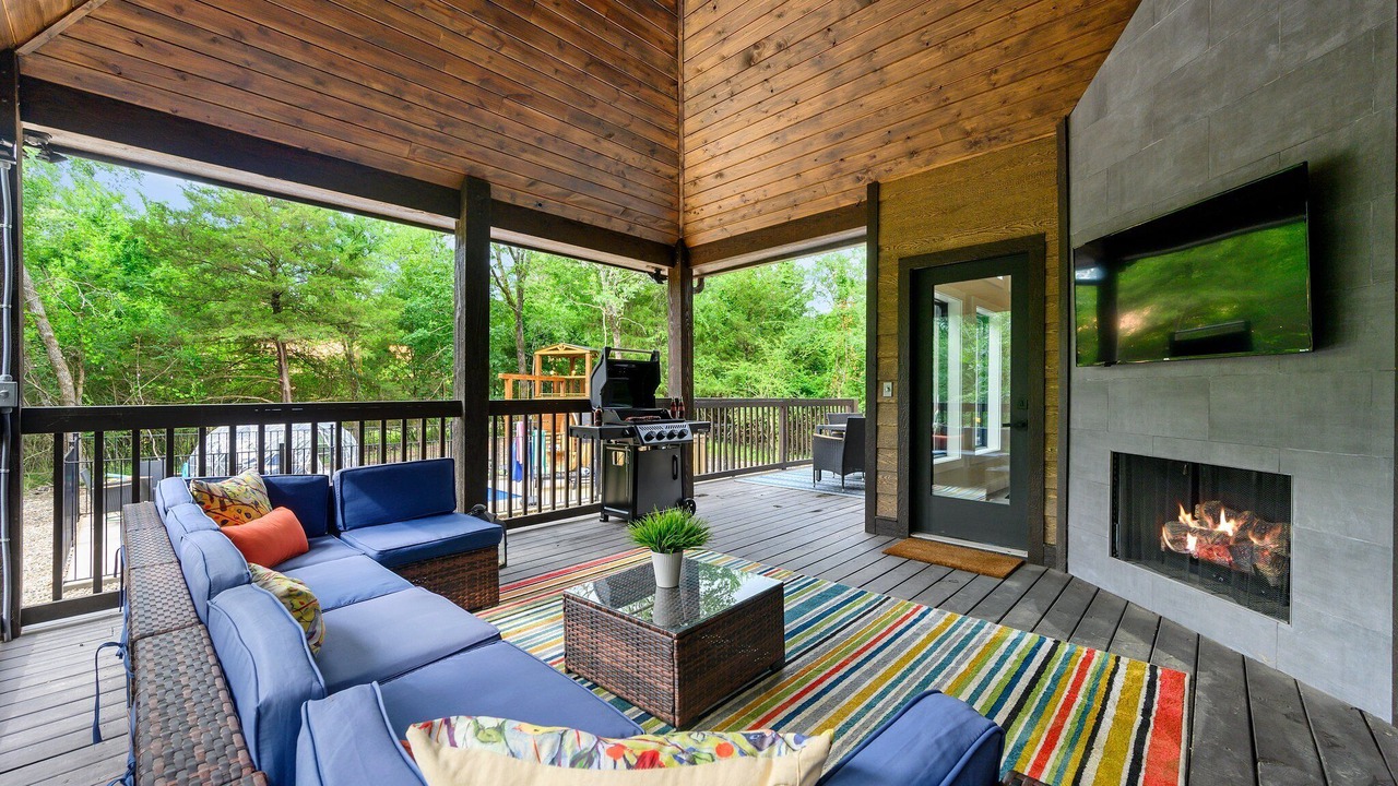 Photo of Patio Balcony in Hochatown