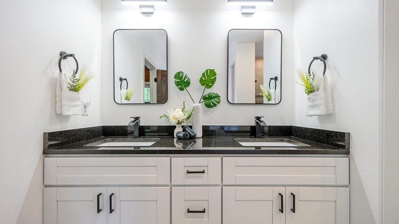 Photo of Bathroom in Hochatown