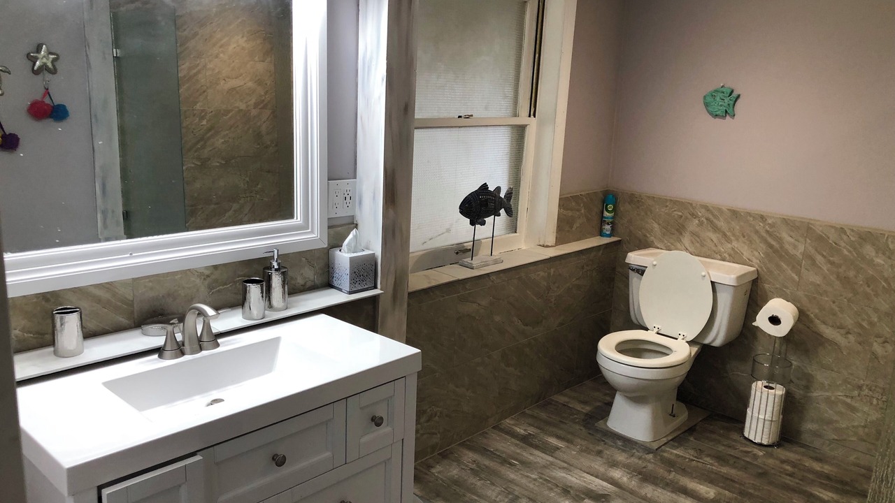 Photo of Bathroom in Sea Scape