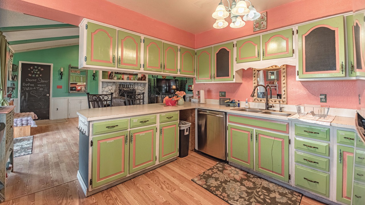 Photo of Kitchen in Divide