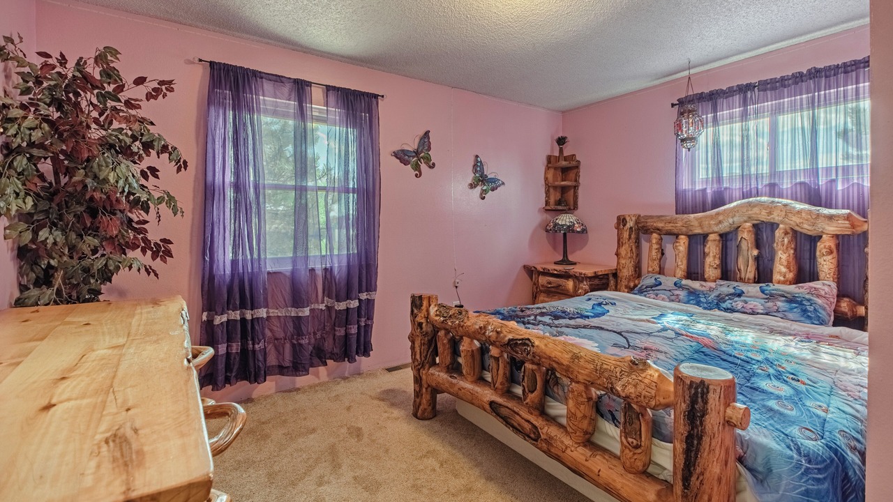 Photo of Bedroom in Divide
