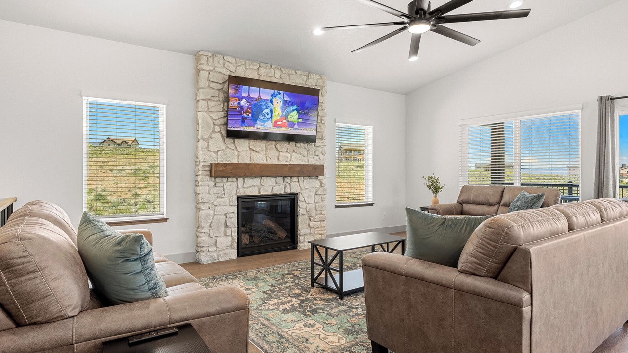 Photo of Livingroom in Sweetwater