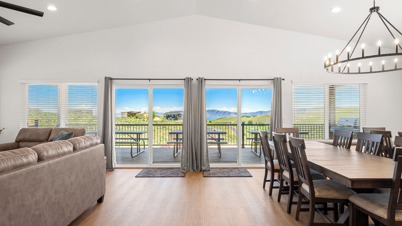 Photo of Livingroom in Sweetwater