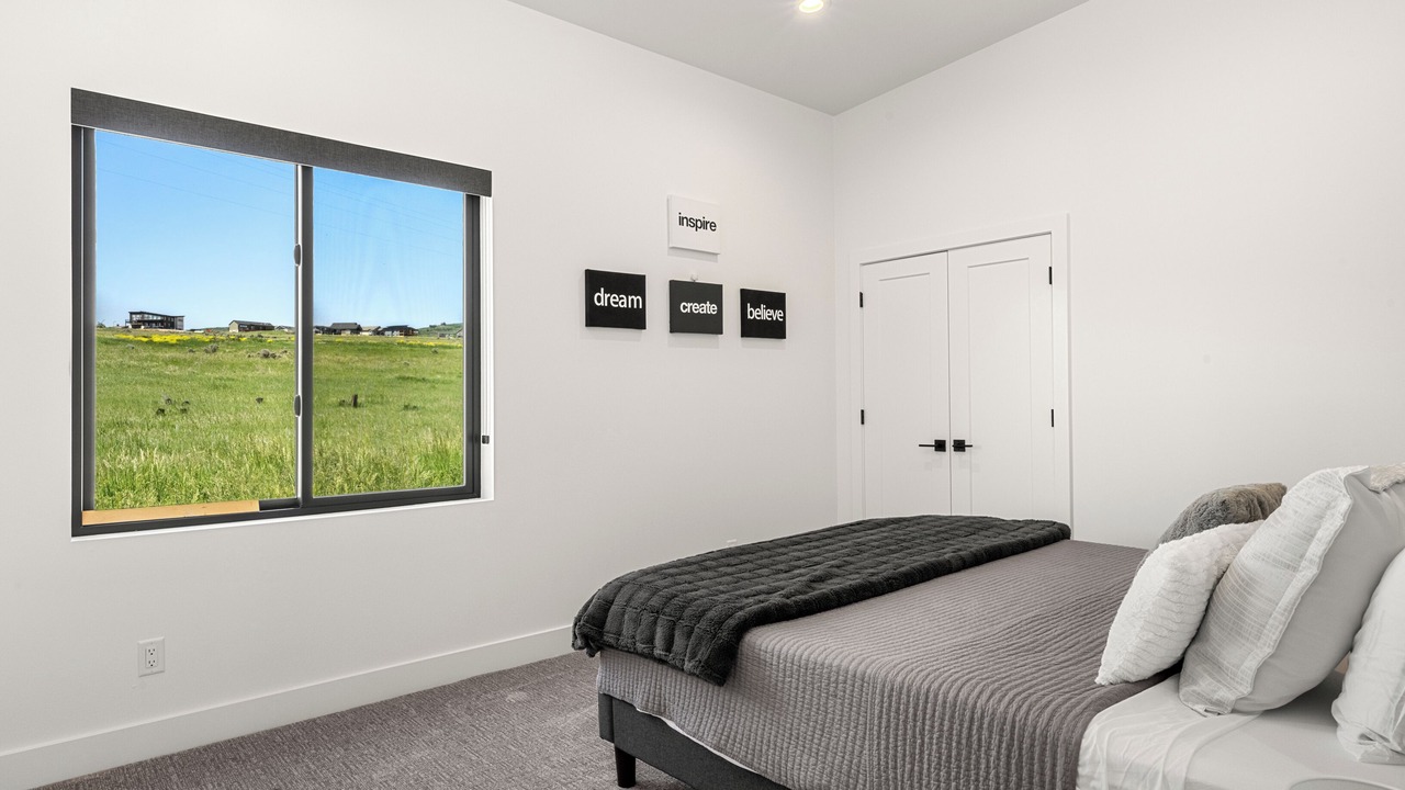 Photo of Bedroom in Sweetwater