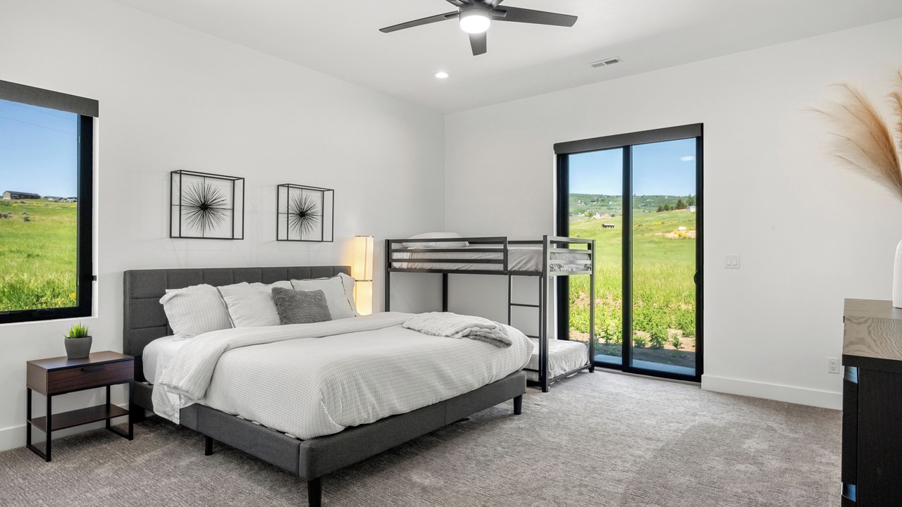 Photo of Bedroom in Sweetwater