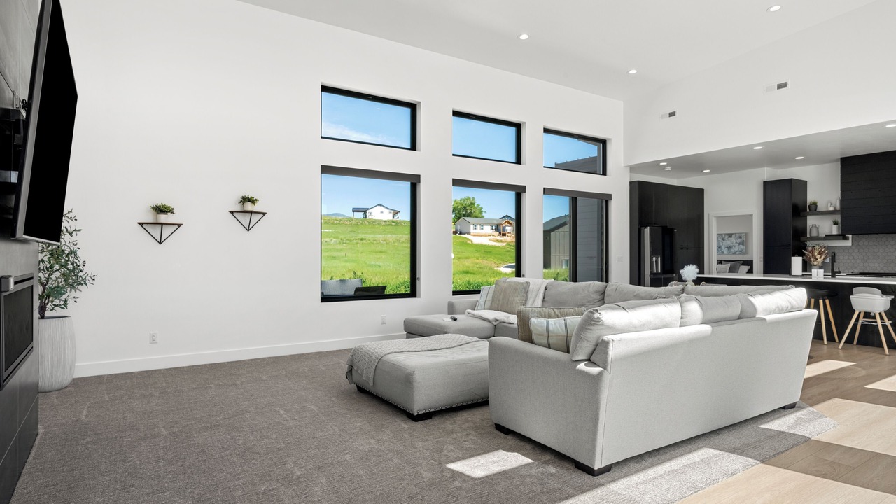 Photo of Livingroom in Sweetwater