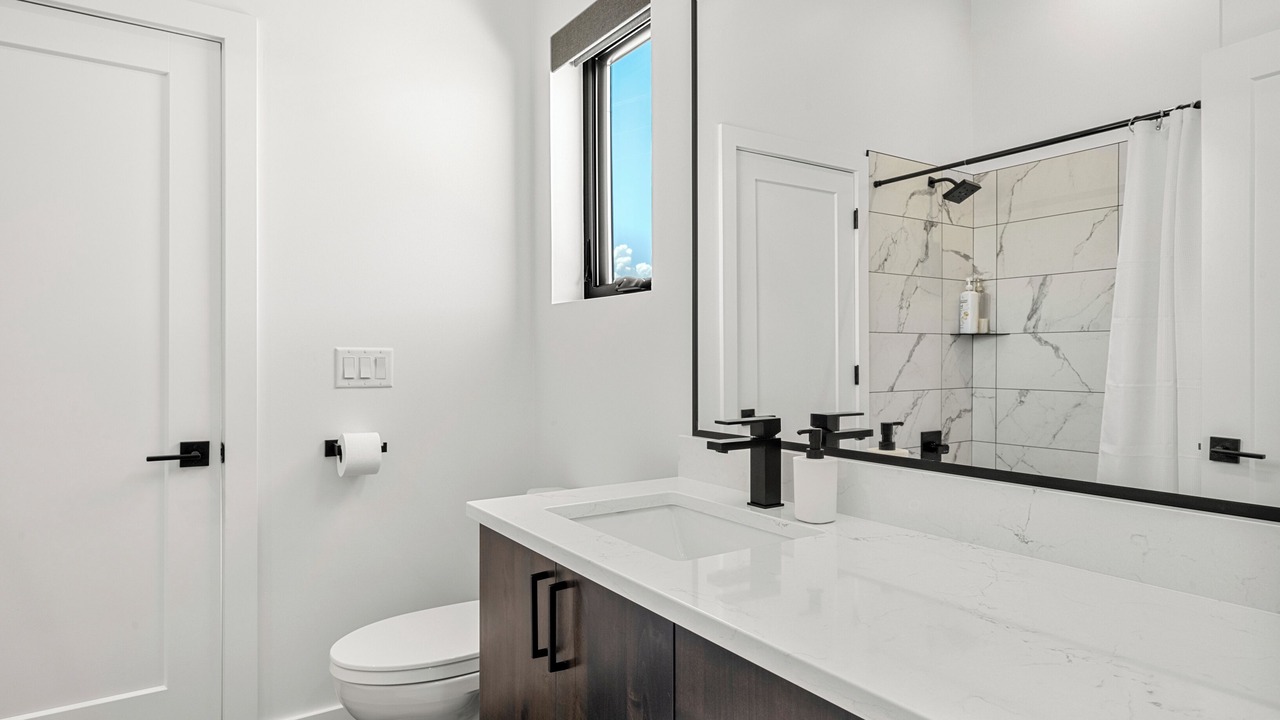 Photo of Bathroom in Sweetwater