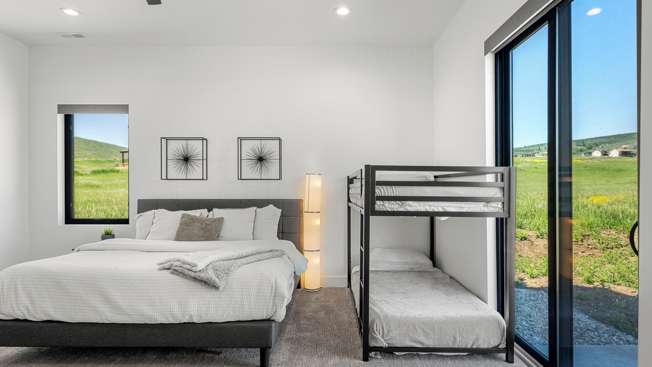 Photo of Bedroom in Sweetwater