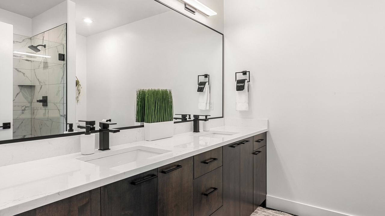 Photo of Bathroom in Sweetwater