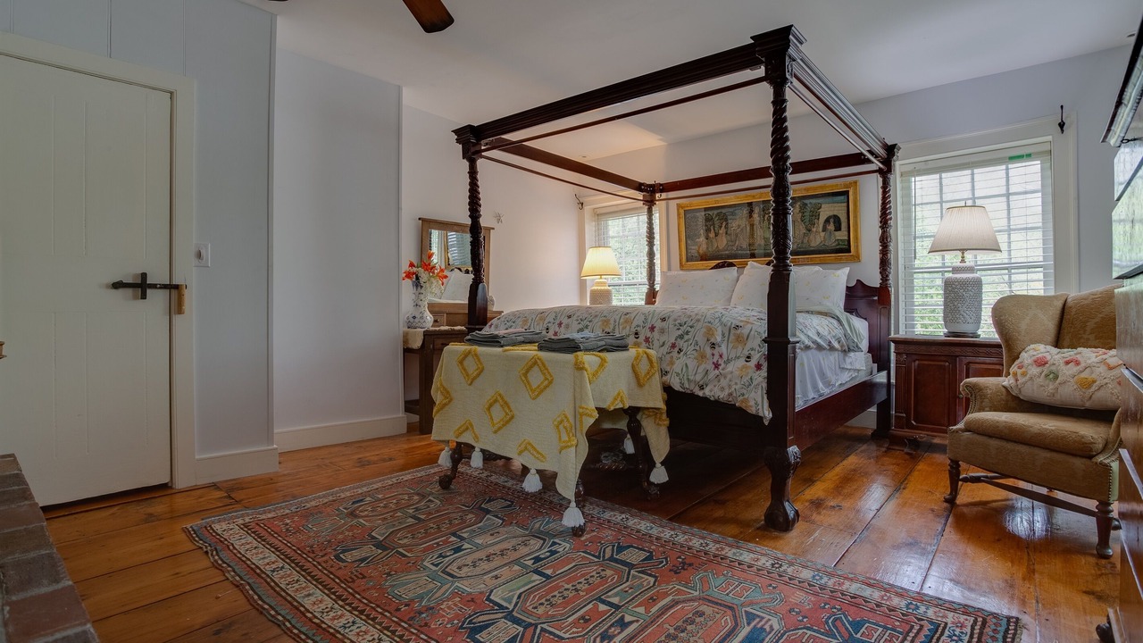 Photo of Bedroom in Fly Creek