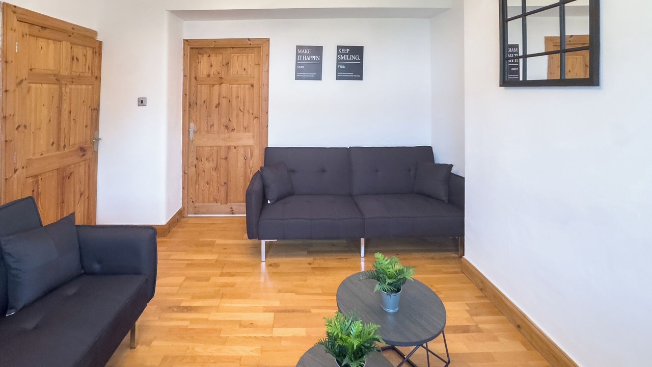 Photo of Livingroom in Clydebank